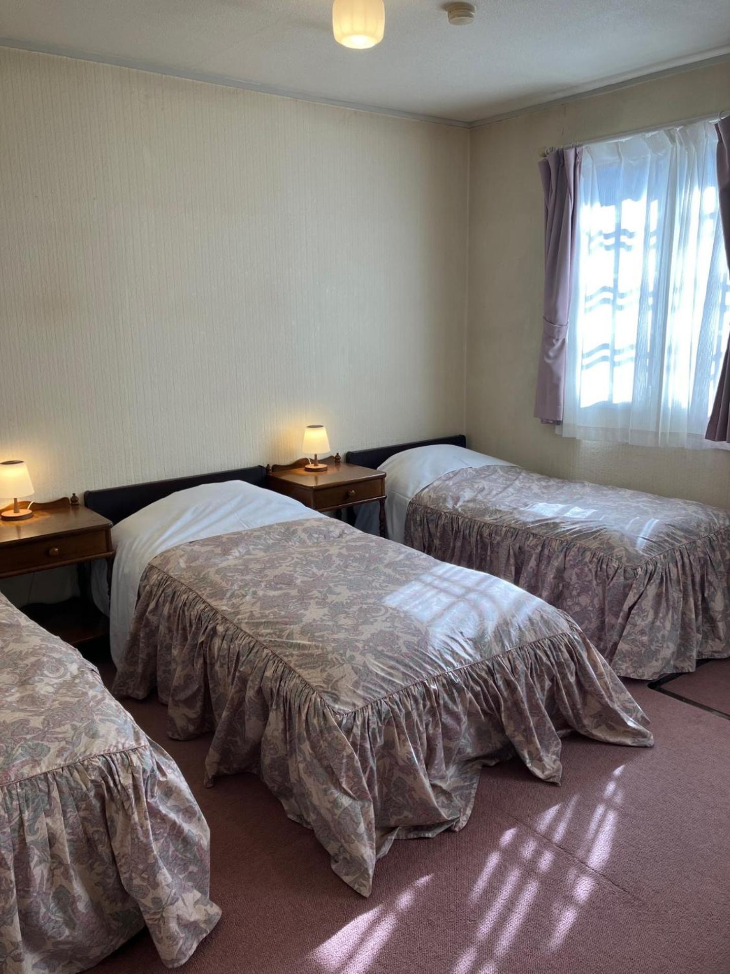 Petit Hotel And Restaurant Air Mail Χακούμπα Εξωτερικό φωτογραφία